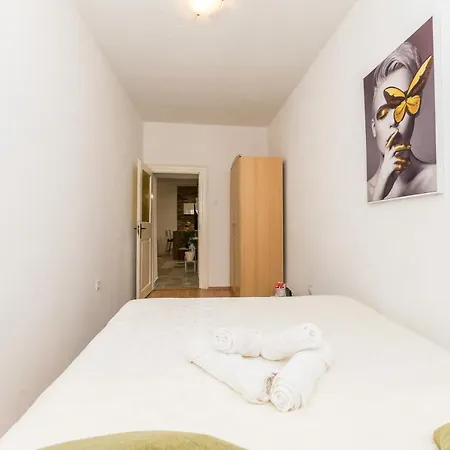 Evita Apartman *